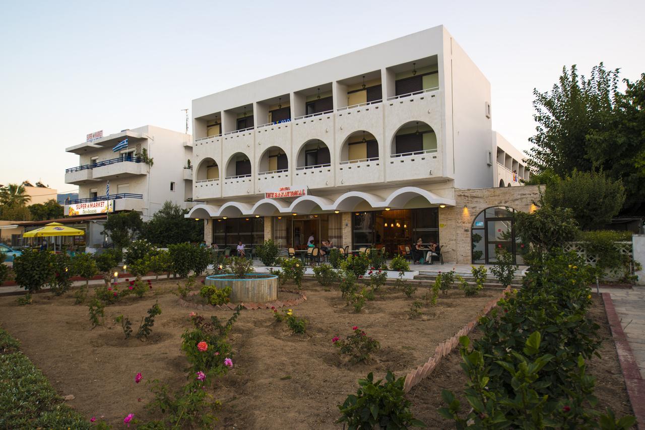International Hotell 2*